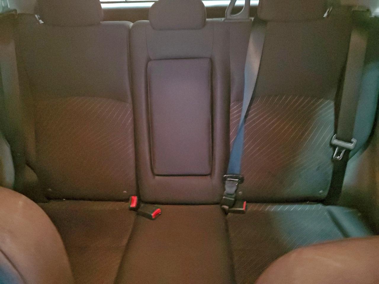 MITSUBISHI OUTLANDER SE