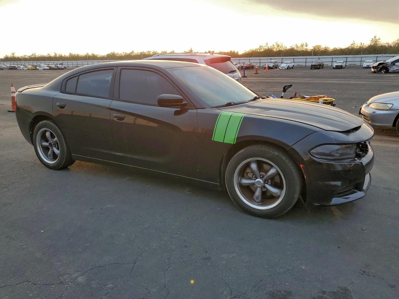 Lot #3315867179 2015 DODGE CHARGER SE