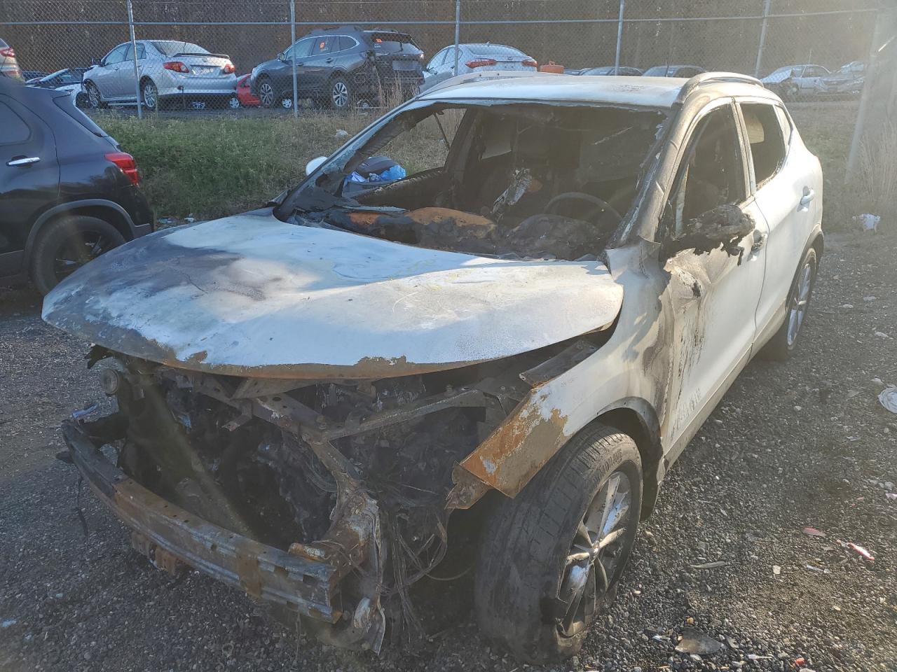 NISSAN ROGUE SPORT S