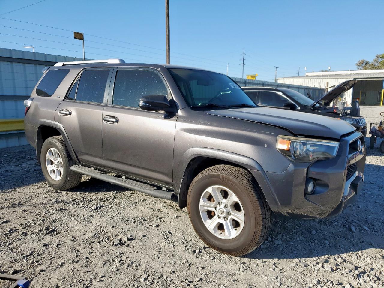 TOYOTA 4RUNNER SR5