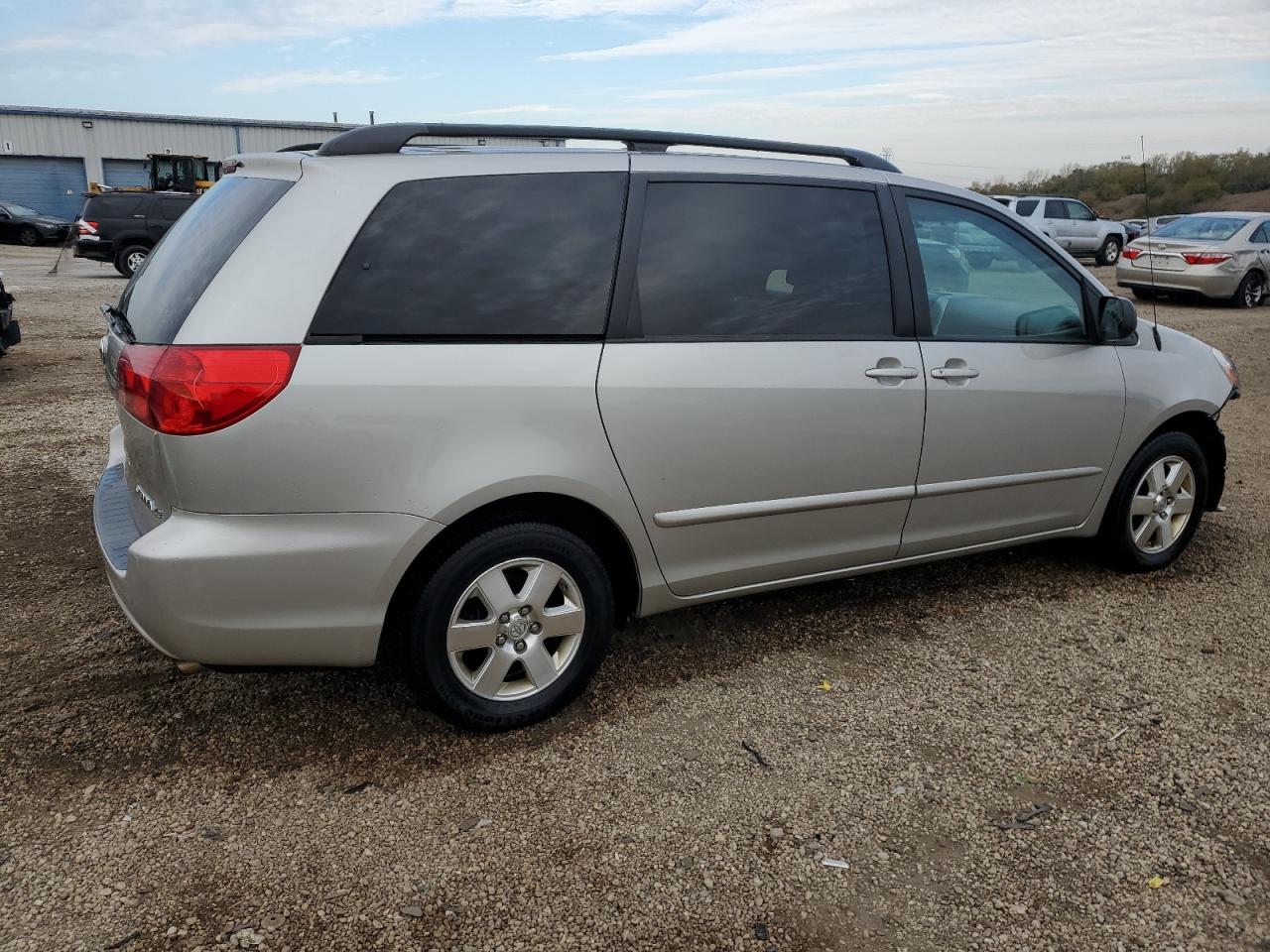 Lot #3287816102 2007 TOYOTA SIENNA CE