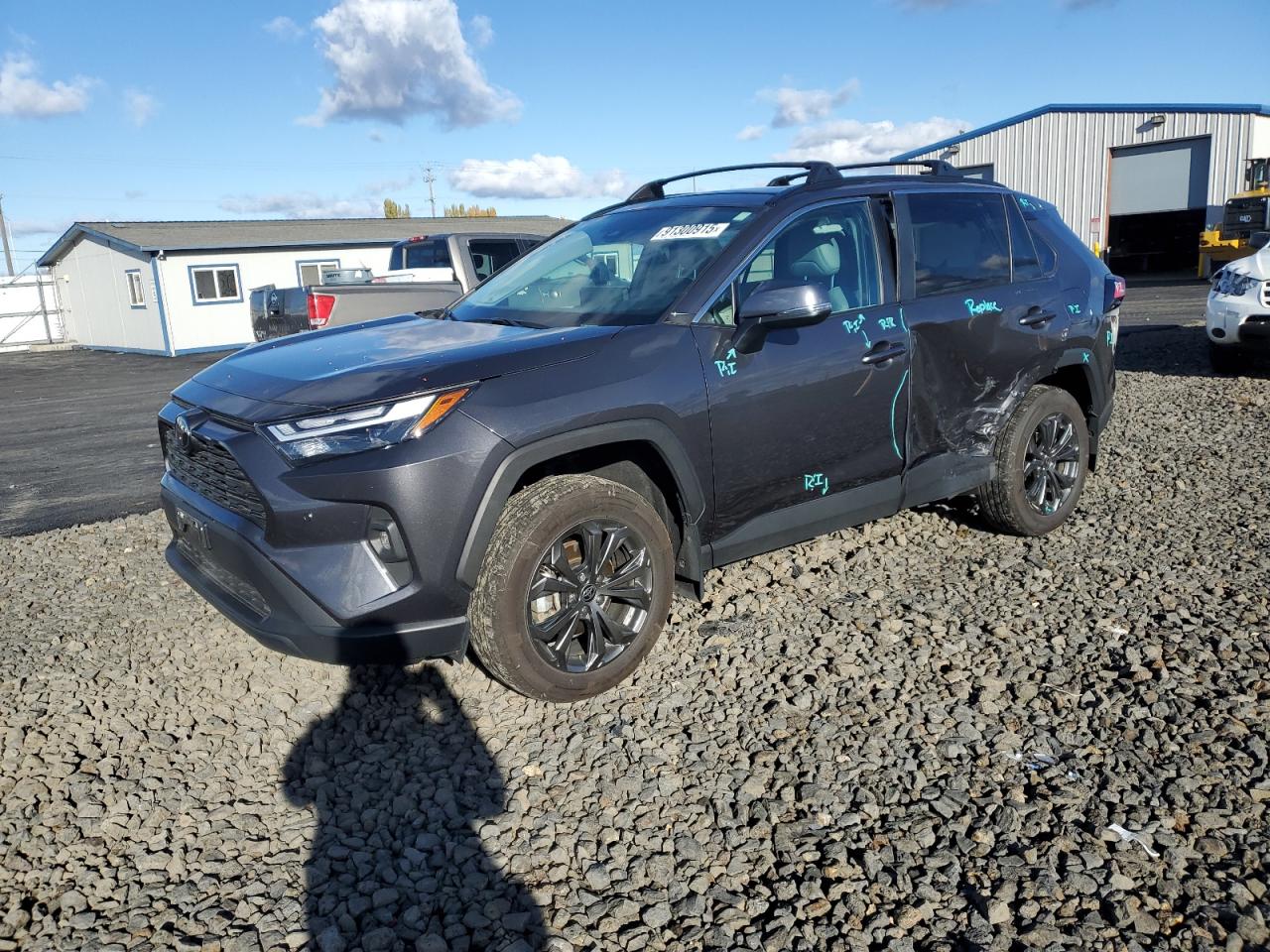 TOYOTA RAV4 XLE PREMIUM