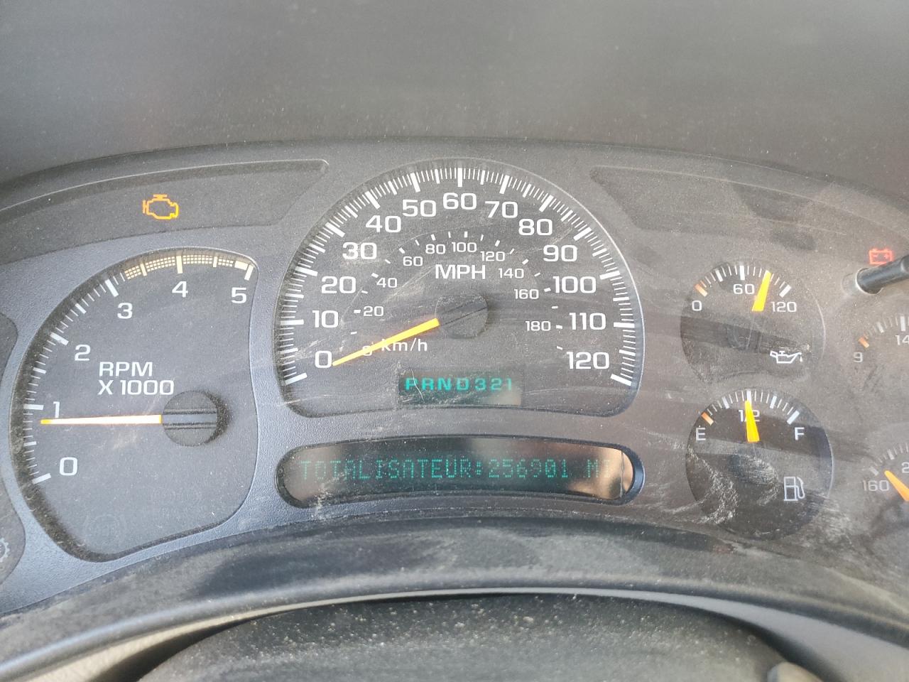 Lot #3296606016 2004 GMC SIERRA