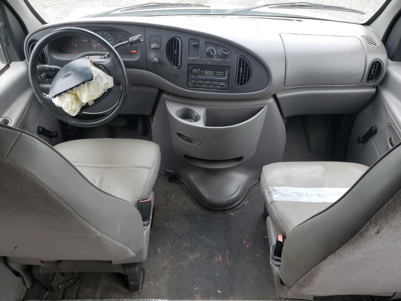 Lot #3290427790 1999 FORD ECONOLINE