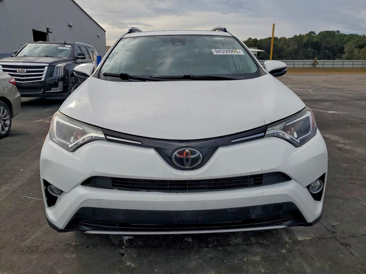 Lot #3301835381 2017 TOYOTA RAV4 XLE