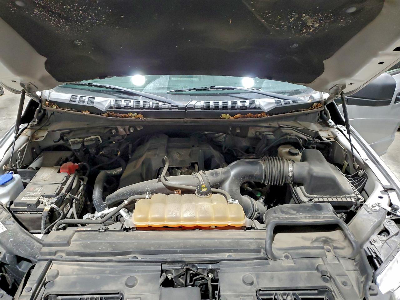 FORD F-150 SUPER CAB