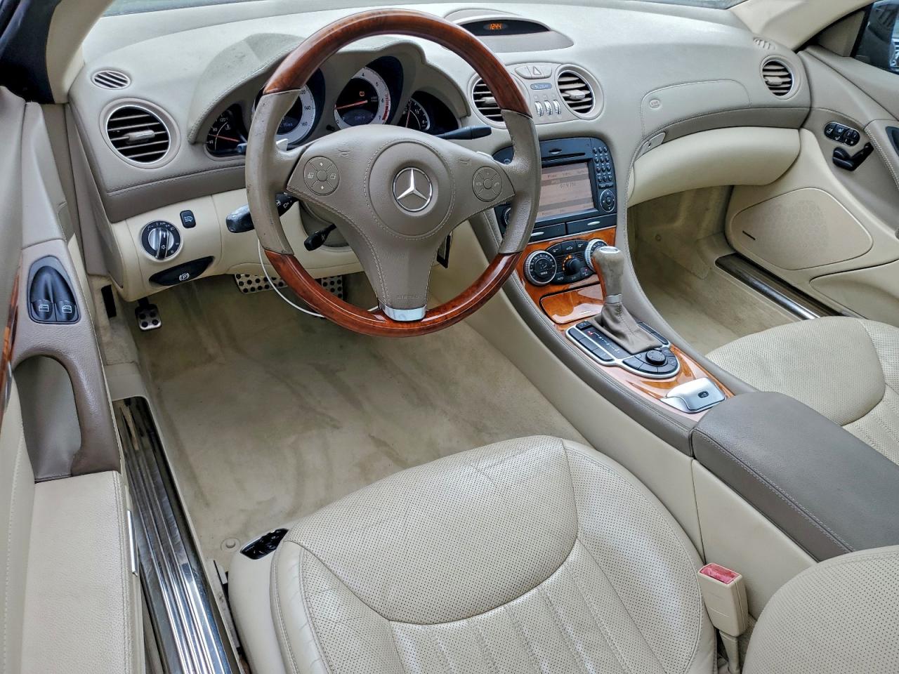 Lot #3305424437 2009 MERCEDES-BENZ SL 550