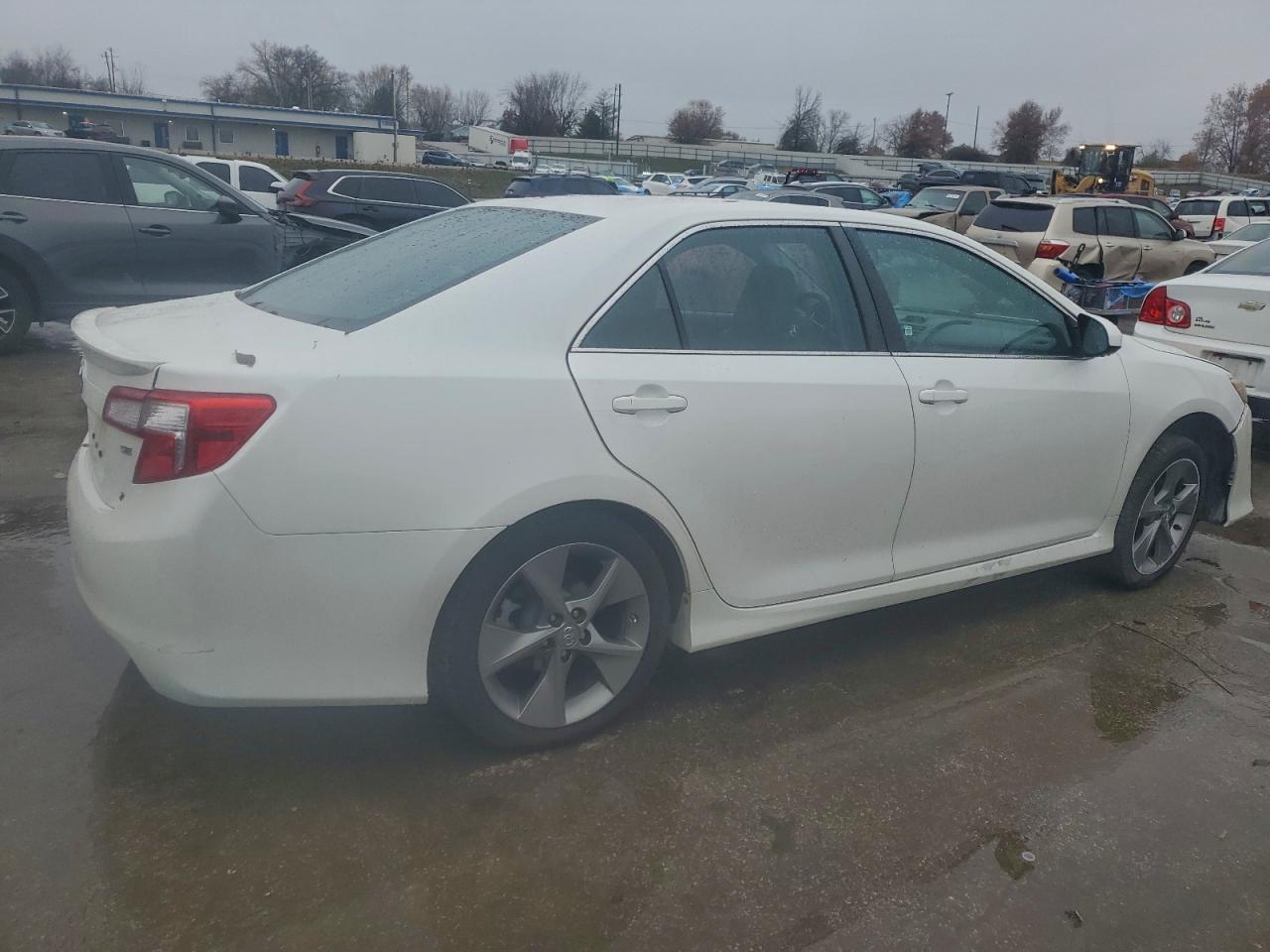 TOYOTA CAMRY L