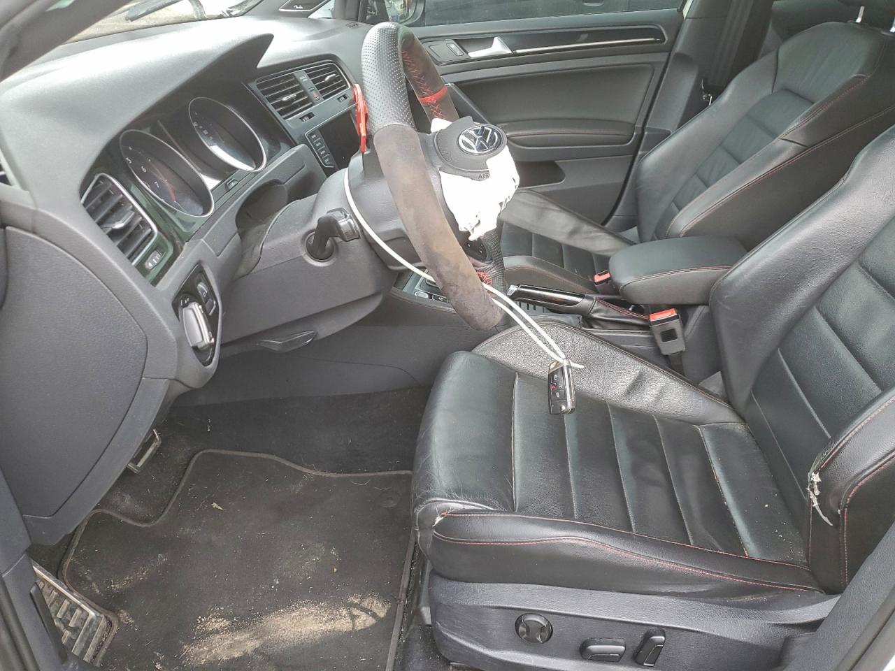 VOLKSWAGEN GOLF GTI S