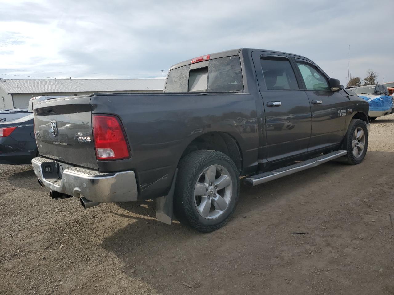 RAM 1500 SLT