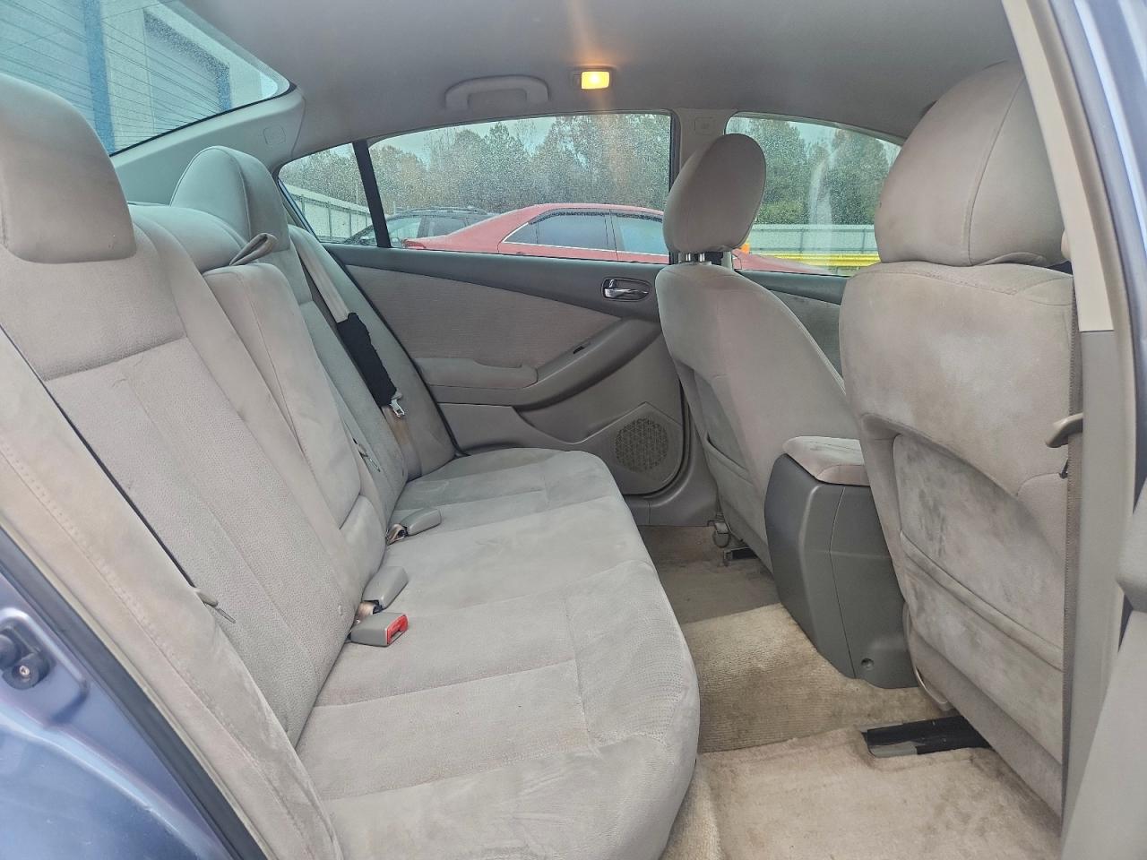 NISSAN ALTIMA BASE