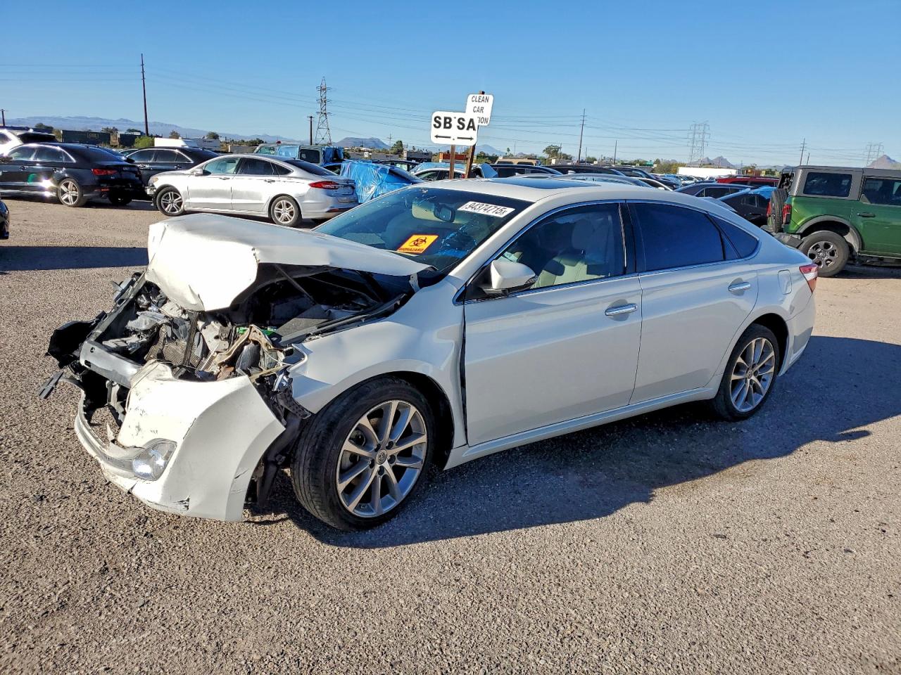 Lot #3303001609 2014 TOYOTA AVALON BAS