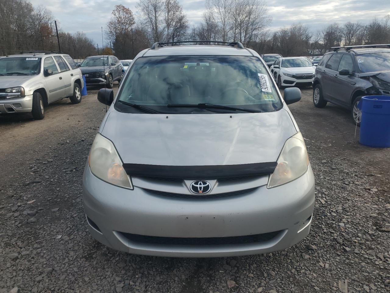 Lot #3286594169 2010 TOYOTA SIENNA CE