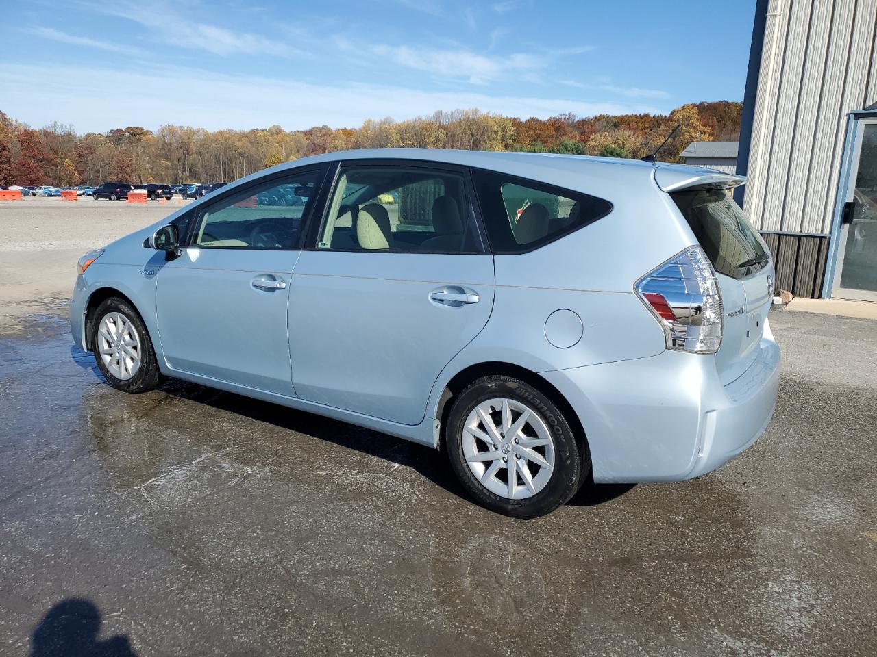 TOYOTA PRIUS V