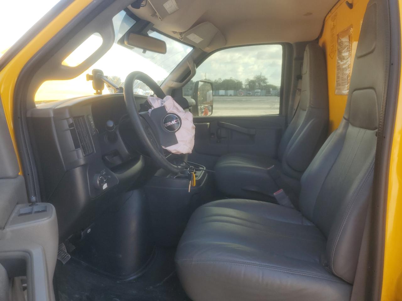 GMC SAVANA CUTAWAY G3500