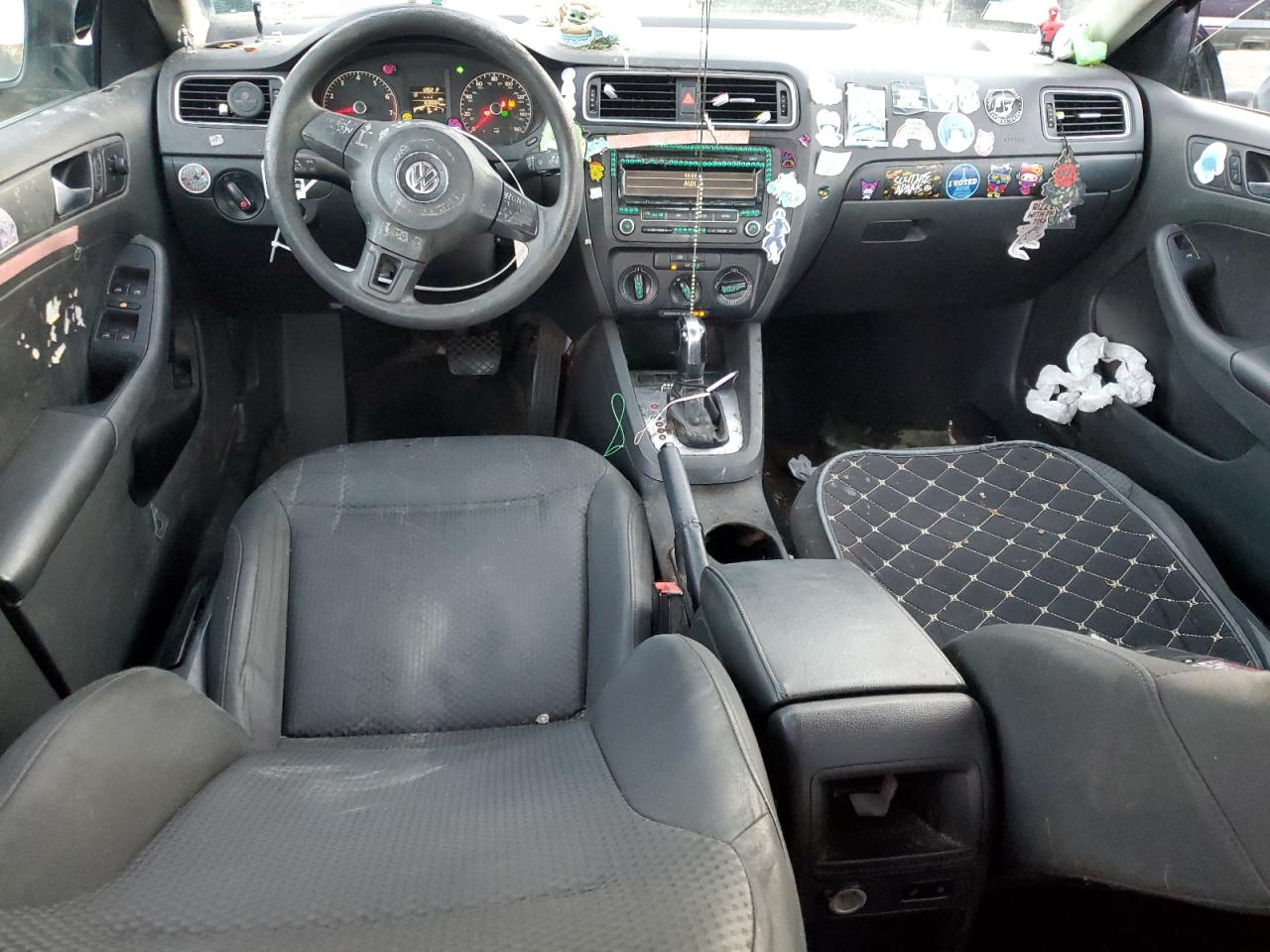 VOLKSWAGEN JETTA BASE