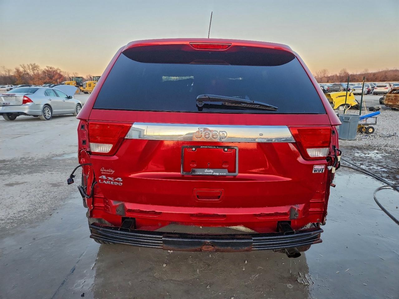 JEEP GRAND CHEROKEE LAREDO
