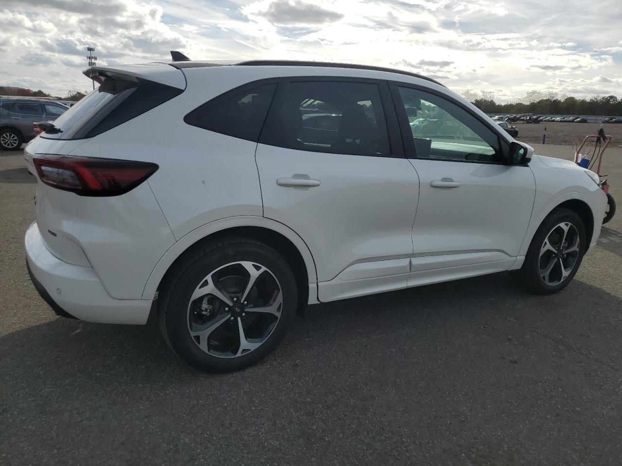 FORD ESCAPE ST LINE ELITE