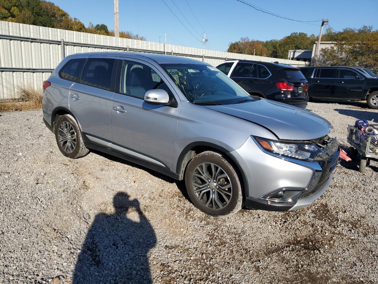 MITSUBISHI OUTLANDER SE