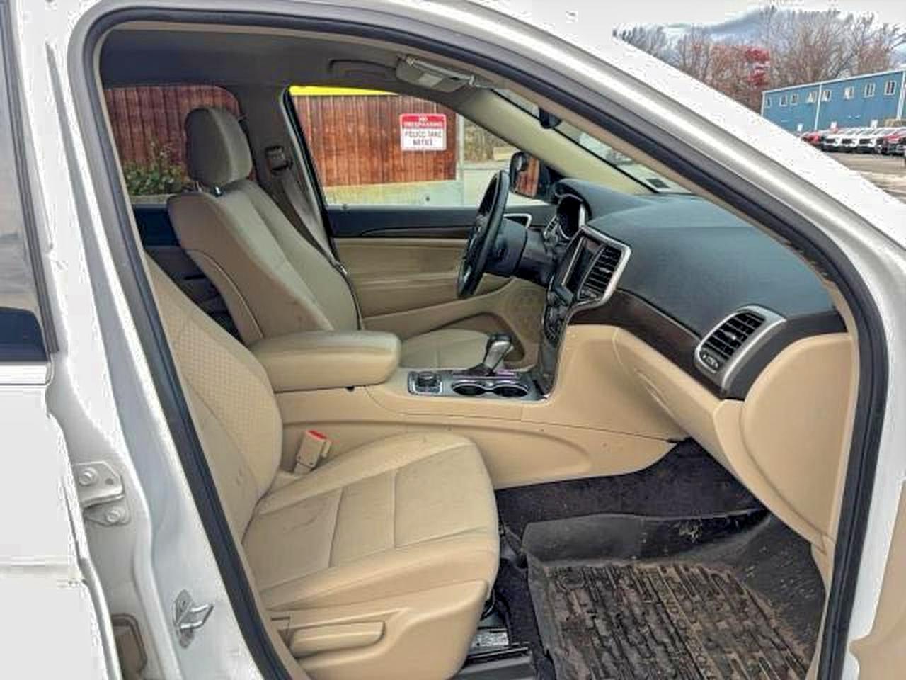 JEEP GRAND CHEROKEE LAREDO