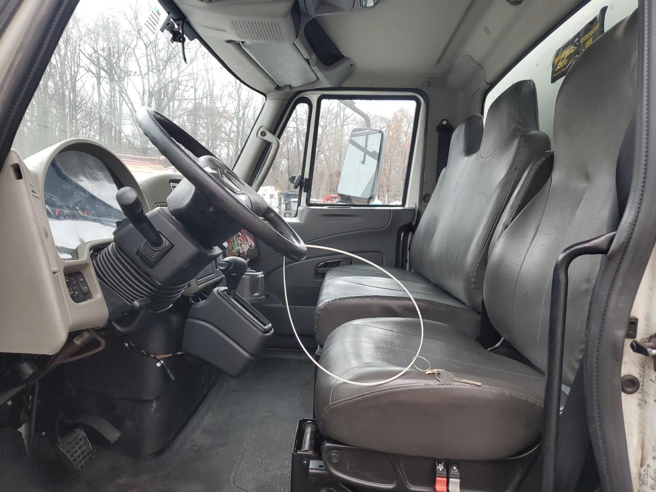 Lot #3317778068 2015 INTERNATIONAL 4000 4300