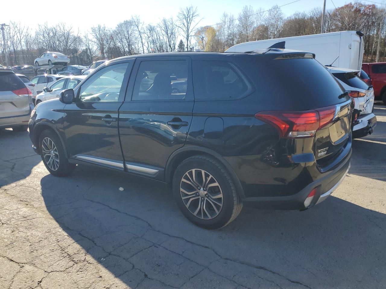 MITSUBISHI OUTLANDER ES