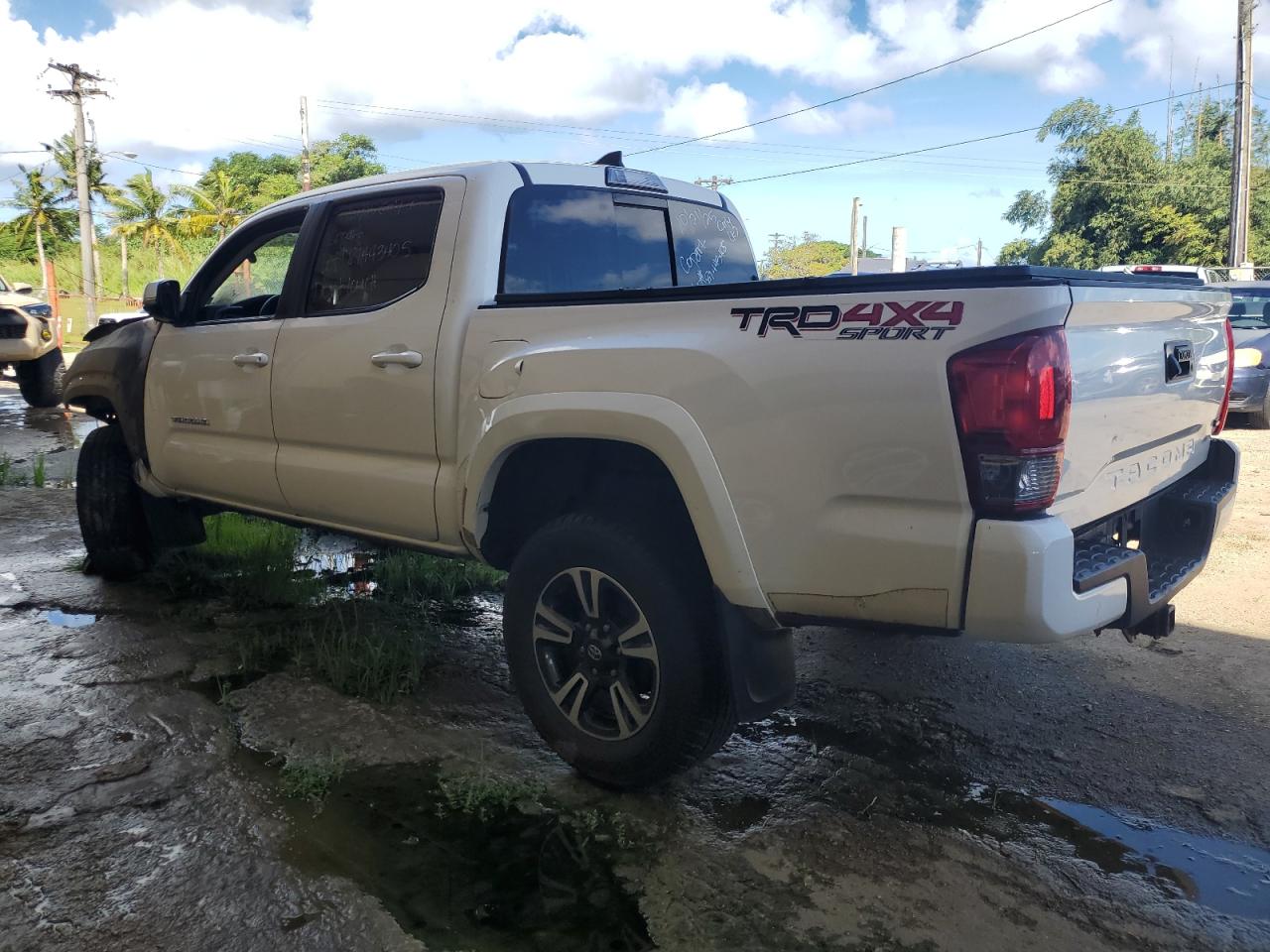 TOYOTA TACOMA DOUBLE CAB