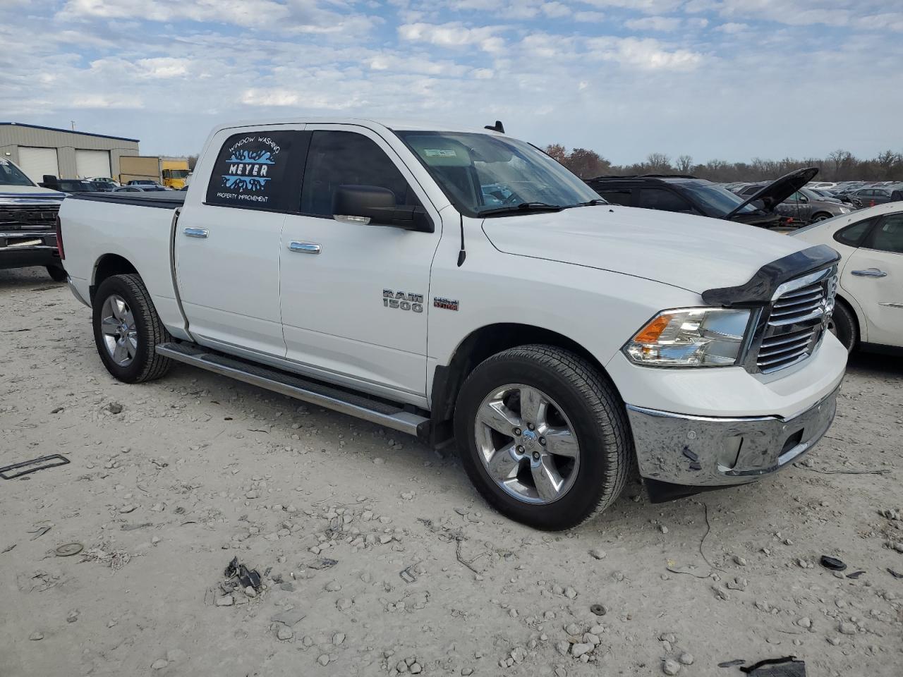 RAM 1500 SLT