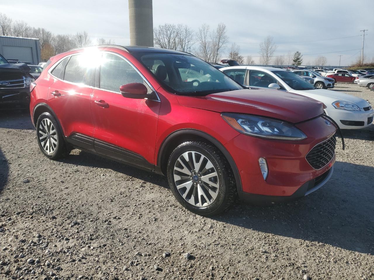 FORD ESCAPE TITANIUM