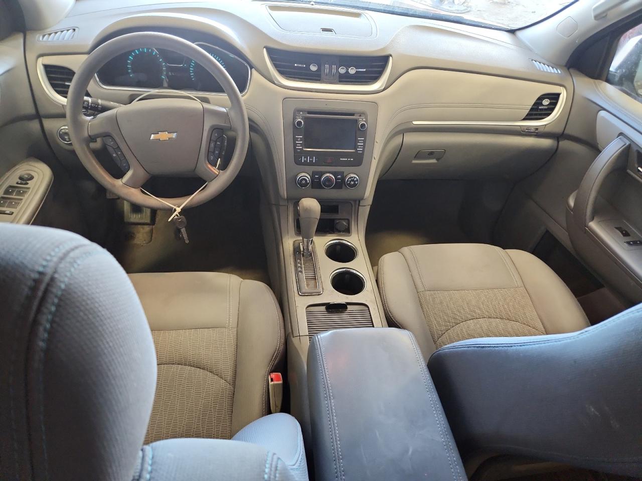 CHEVROLET TRAVERSE LS