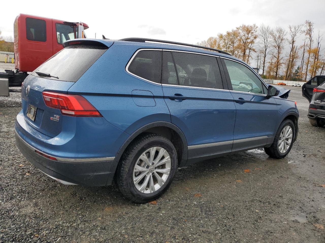 VOLKSWAGEN TIGUAN SE