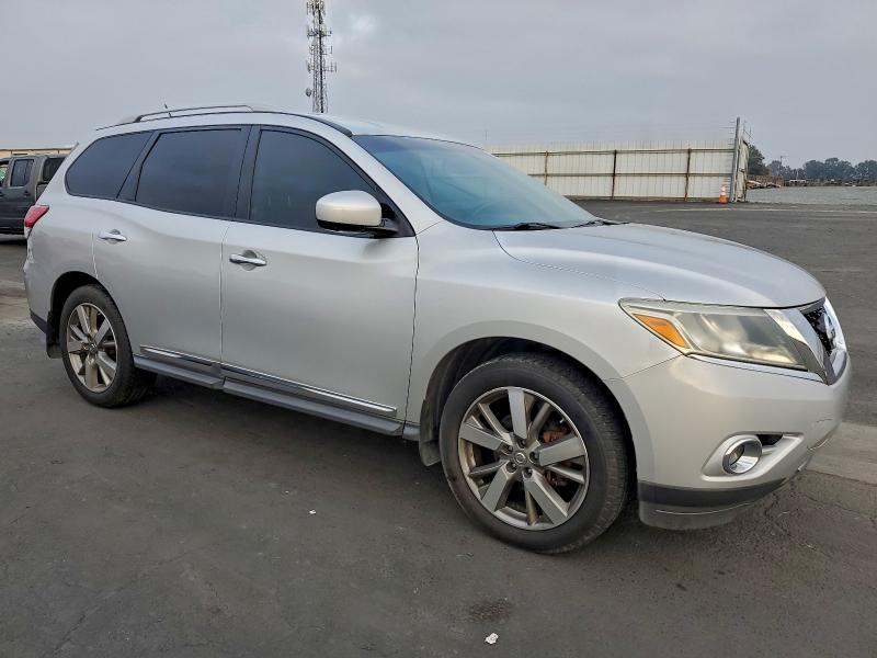 2013 NISSAN PATHFINDER #3301588633