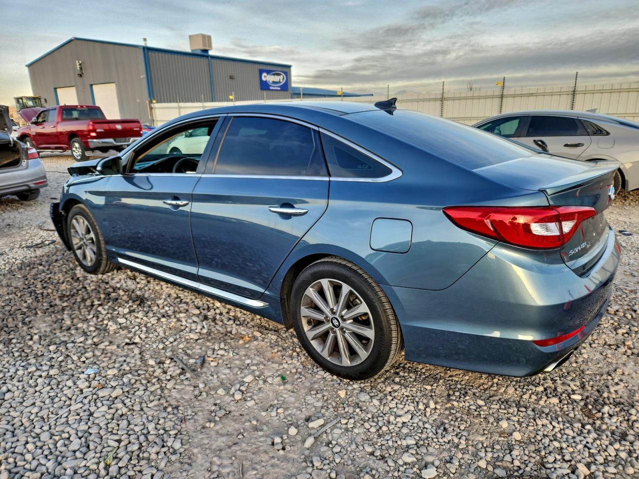 HYUNDAI SONATA SPORT