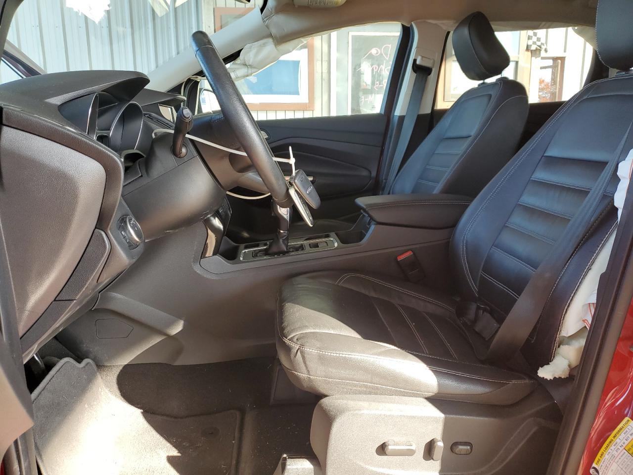 FORD ESCAPE TITANIUM