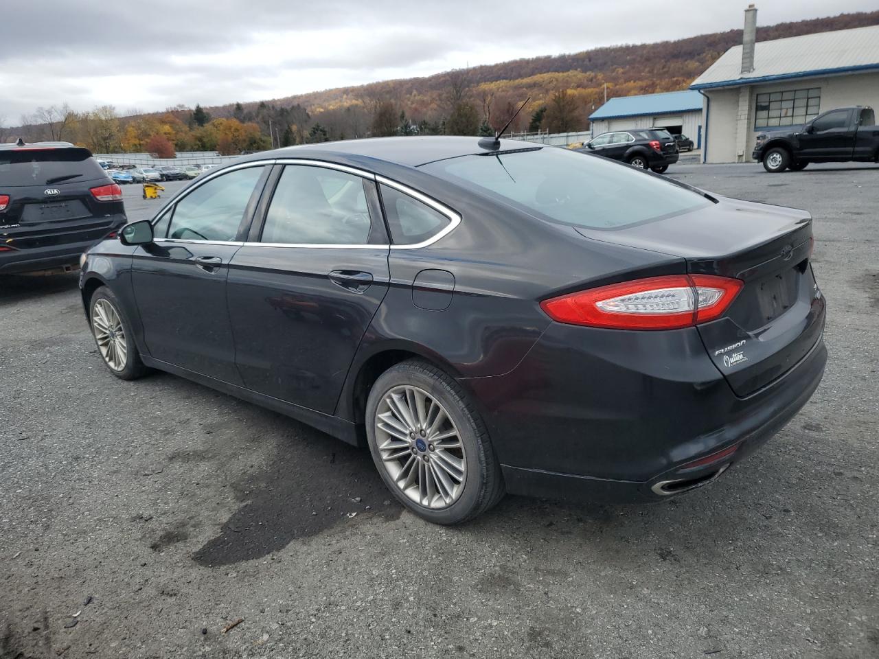 FORD FUSION SE
