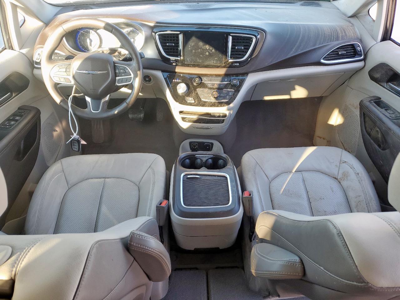 CHRYSLER PACIFICA TOURING L PLUS