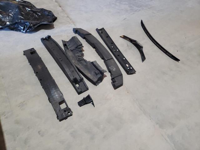 2019 TOYOTA C-HR XLE #3301835326