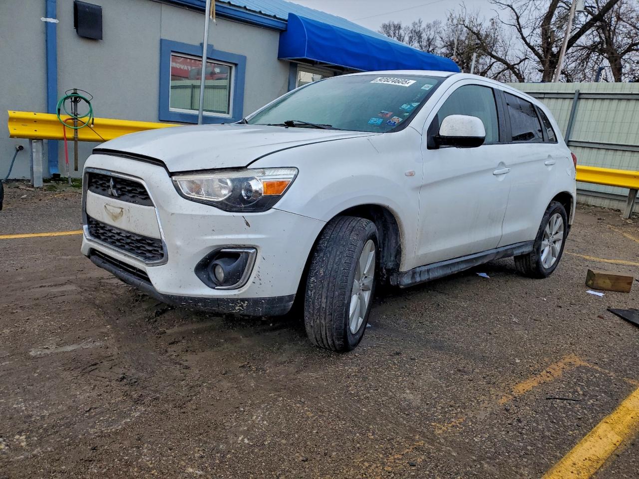 MITSUBISHI OUTLANDER ES