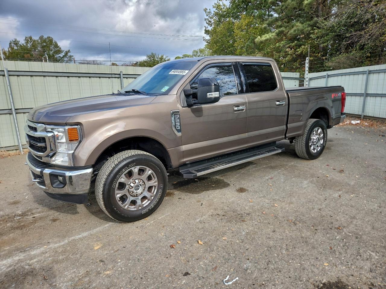 FORD F-250 SUPER DUTY