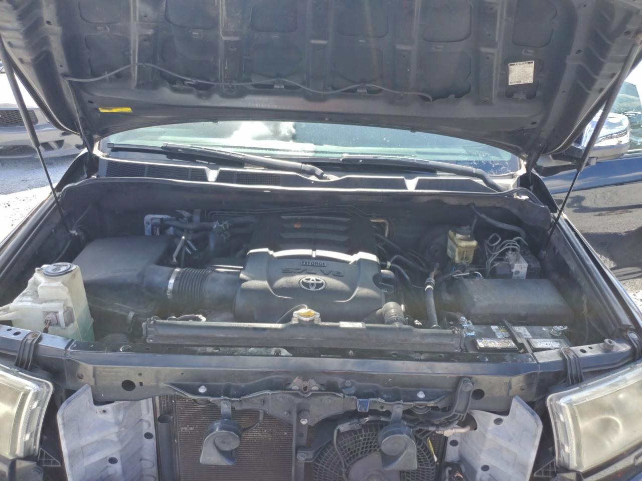 TOYOTA SEQUOIA PLATINUM