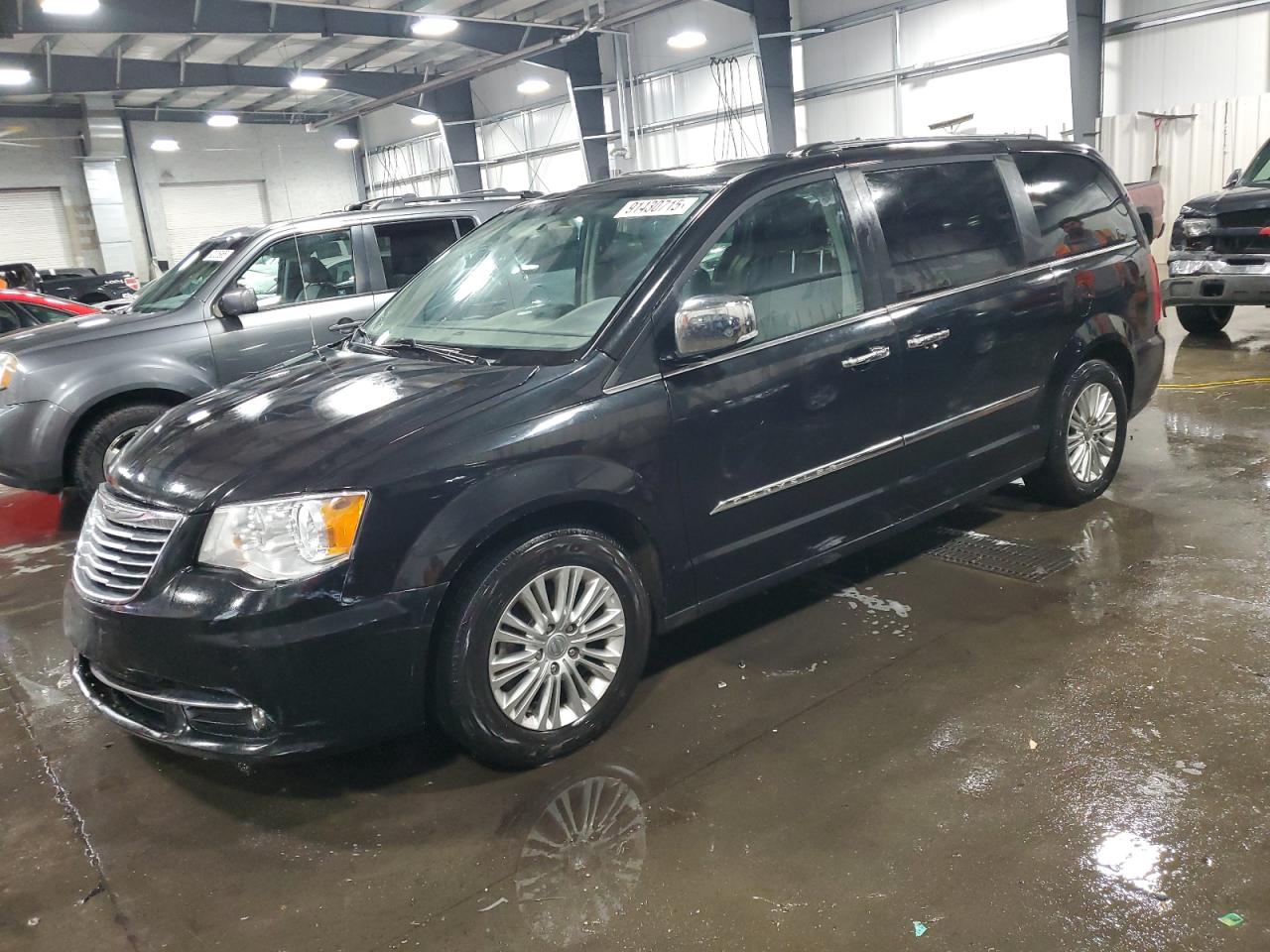 Lot #3285590268 2015 CHRYSLER TOWN & COU