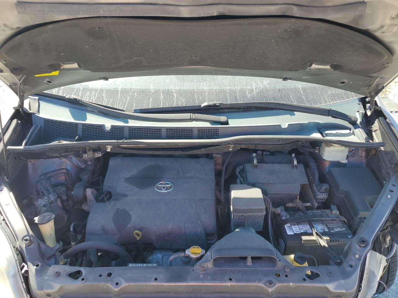 Lot #3315925092 2015 TOYOTA SIENNA LE