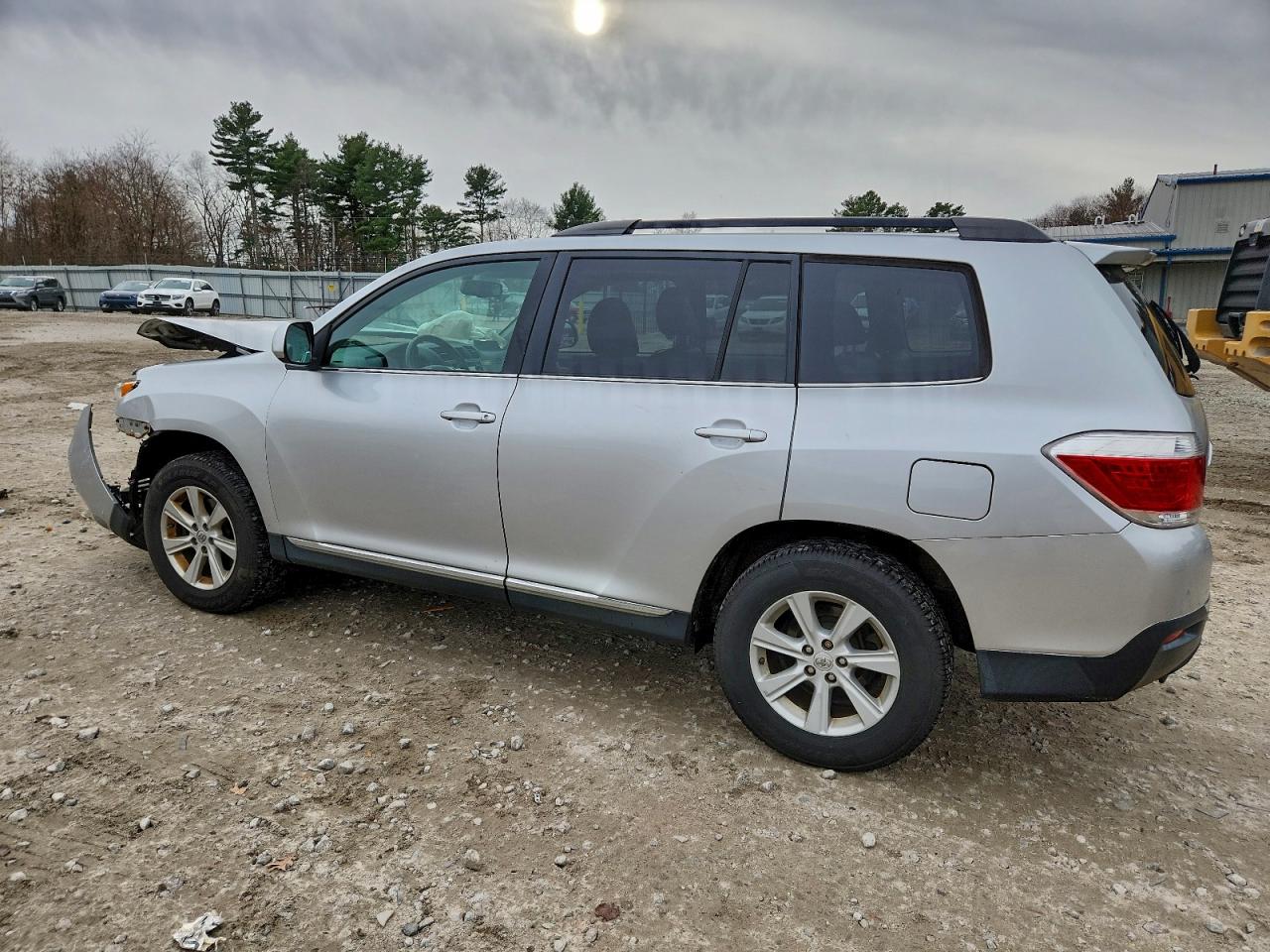 TOYOTA HIGHLANDER BASE