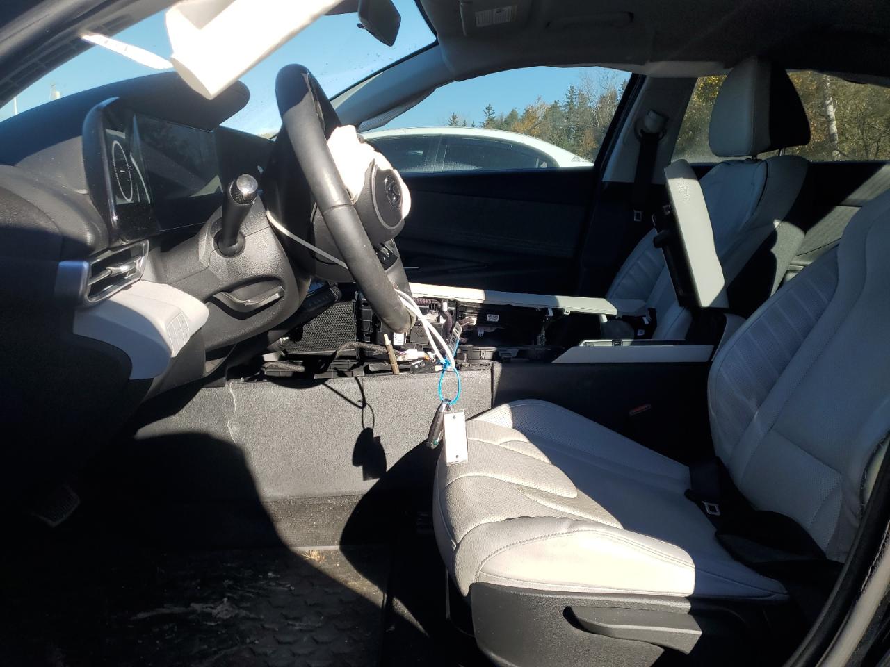 HYUNDAI ELANTRA LIMITED