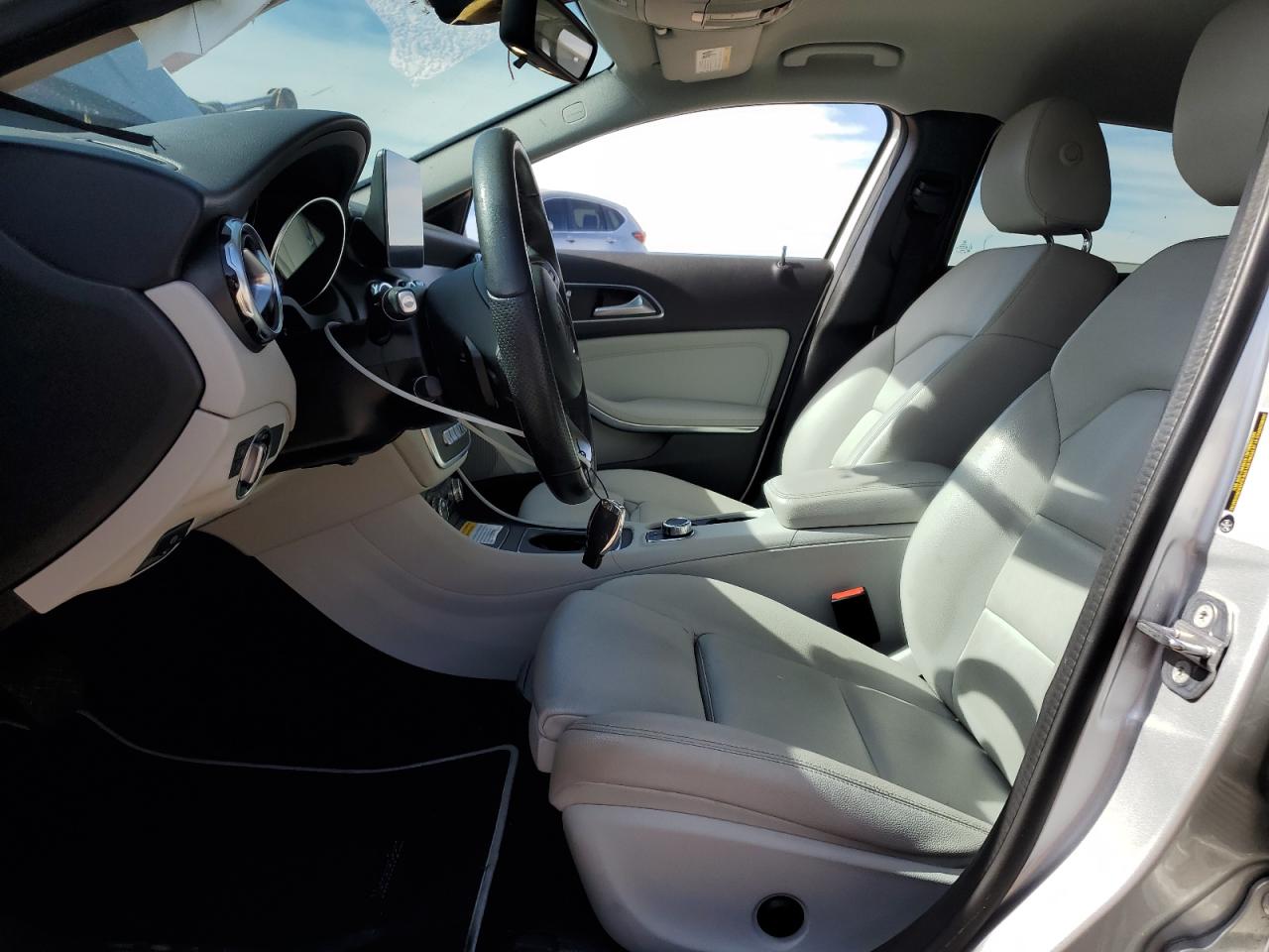 MERCEDES-BENZ GLA-CLASS 250