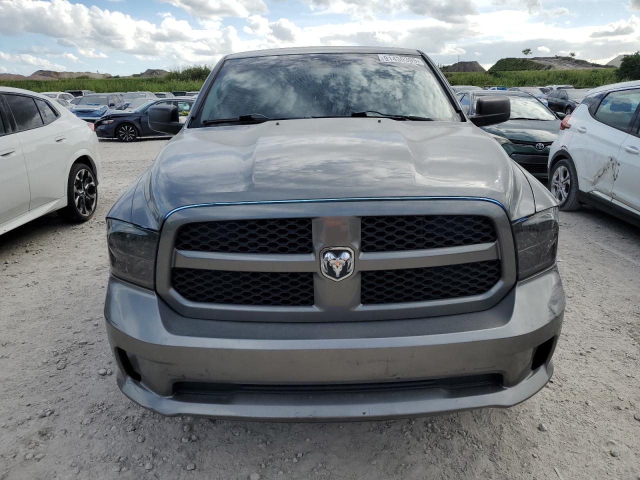 RAM 1500 ST