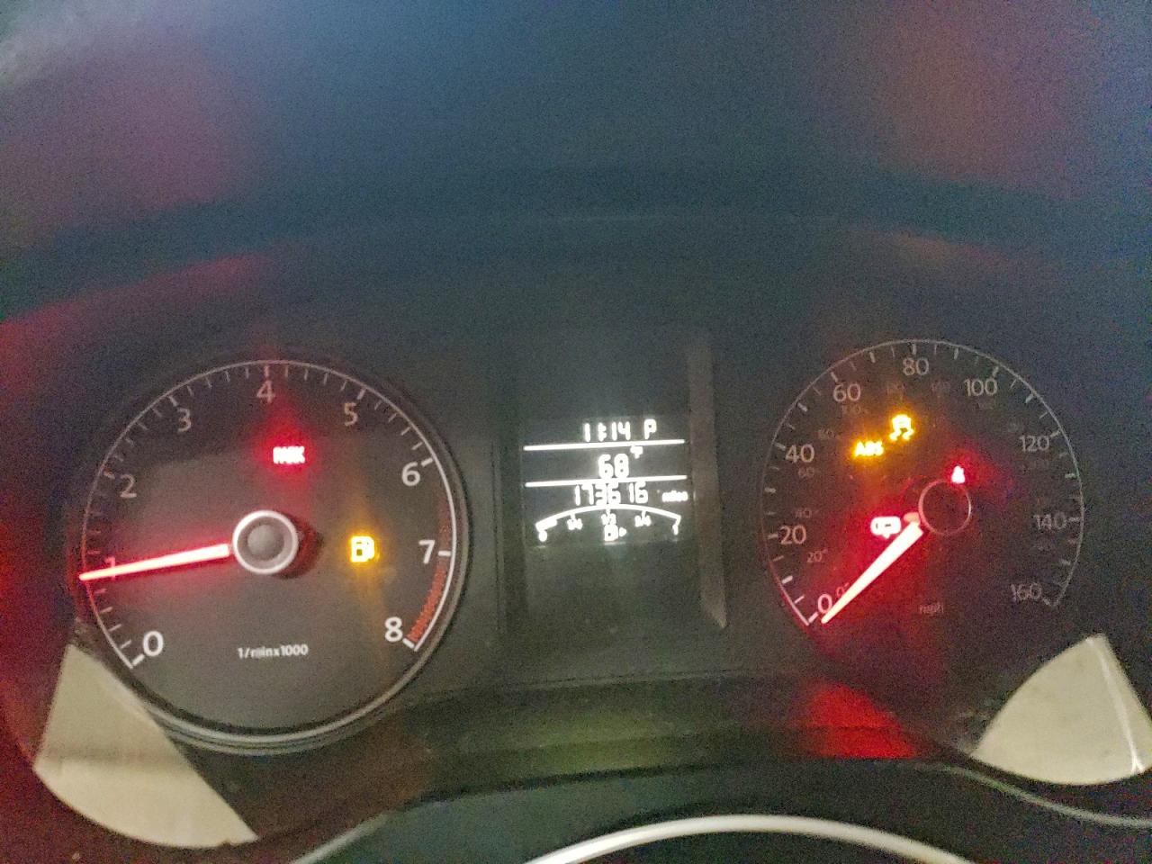 VOLKSWAGEN JETTA BASE