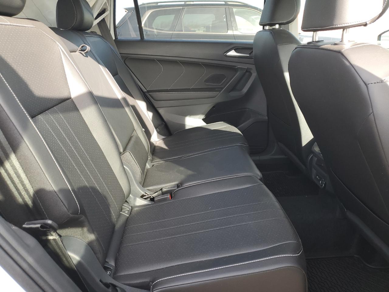 VOLKSWAGEN TIGUAN SE