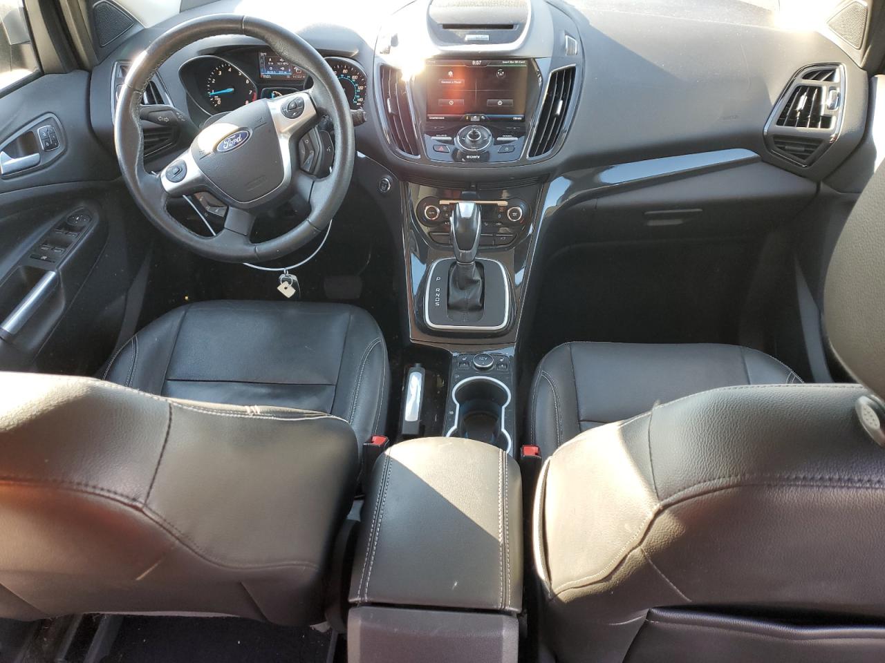 FORD ESCAPE TITANIUM