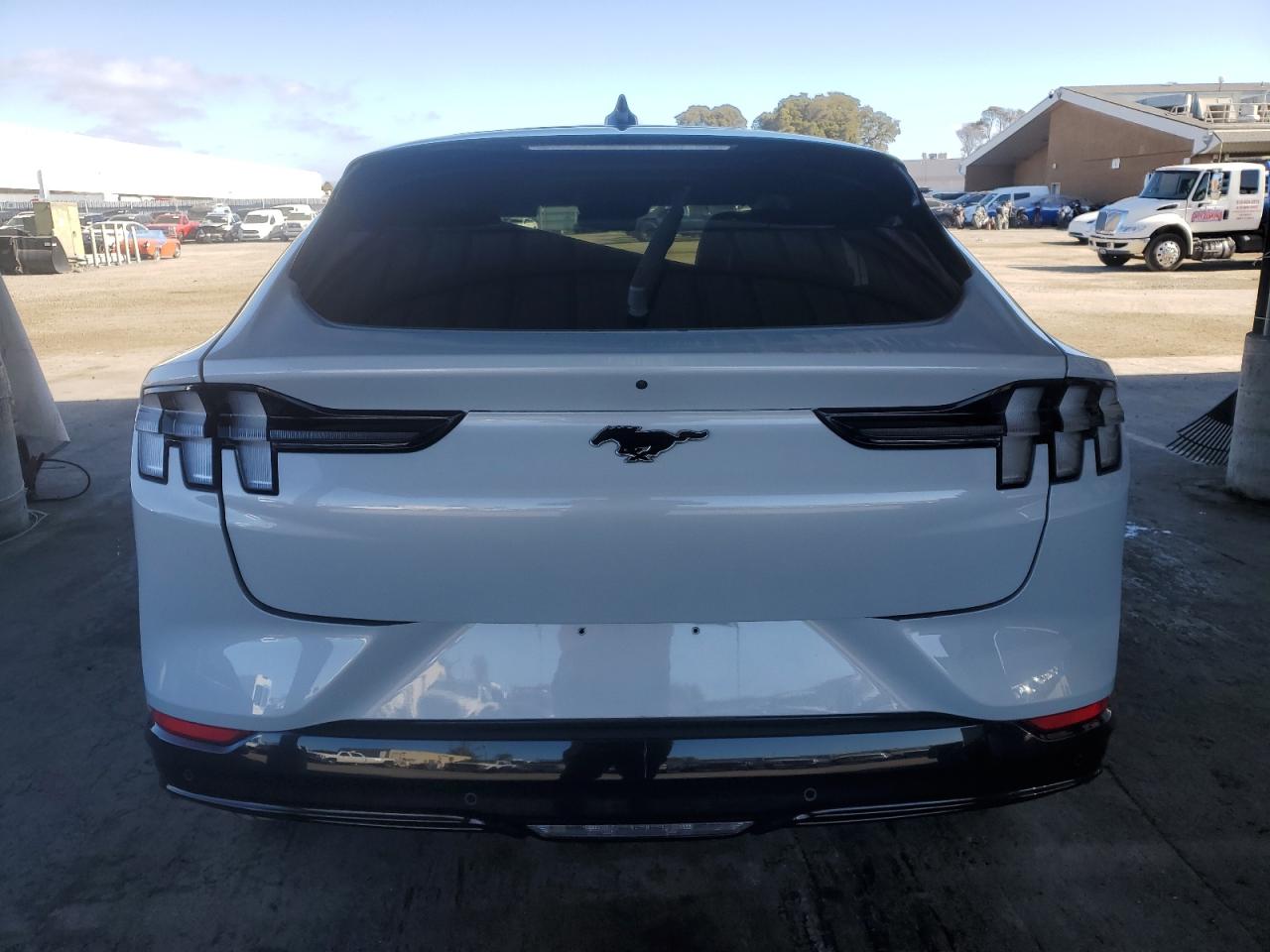 FORD MUSTANG PREMIUM